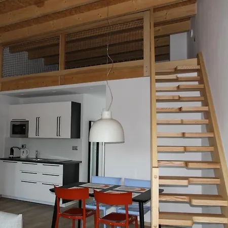 Apartmany Hluboka Nad Vltavou S Vyhledem Na Zamek מראה חיצוני תמונה