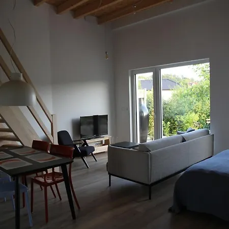 Apartmany Hluboka Nad Vltavou S Vyhledem Na Zamek מראה חיצוני תמונה
