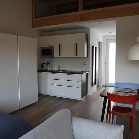 Apartmany Hluboka Nad Vltavou S Vyhledem Na Zamek מראה חיצוני תמונה